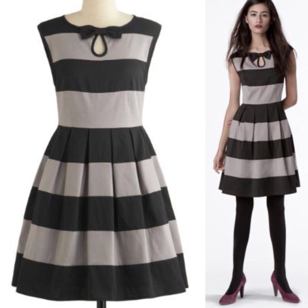 Dear Creatures Stripe Dress XS